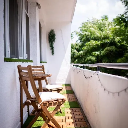 A&k Cozy Art 2 Warna